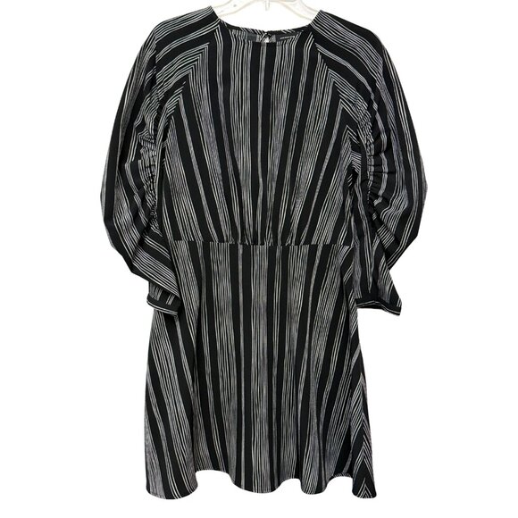 Who What Wear Black n White Striped Shirred Sleeves Dress - Size Small - Picture 1 of 9